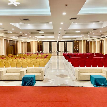 The Elite Lucknow Convention Hotel ภายนอก รูปภาพ